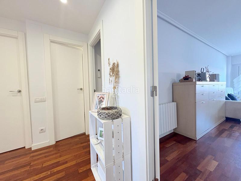 Foto 3eaf7c19-8c0c-4a94-bfb3-880add654d5a. Pis amb calefacció aparcament piscina a Castellarnau Sabadell