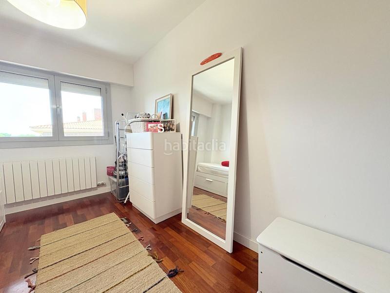 Foto 64f309a9-bde5-4395-853a-f12cad56e6aa. Pis amb calefacció aparcament piscina a Castellarnau Sabadell