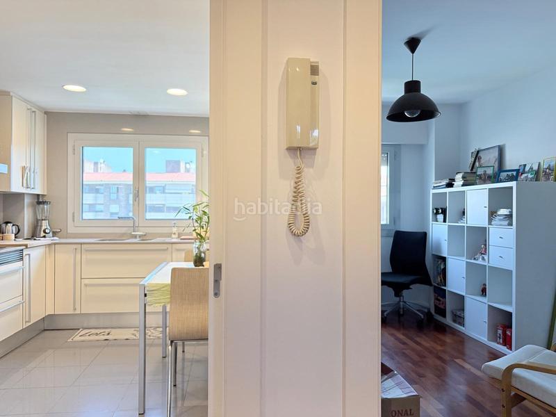 Foto b26d8e44-9880-4224-a572-b415dbea7fd3. Pis amb calefacció aparcament piscina a Castellarnau Sabadell