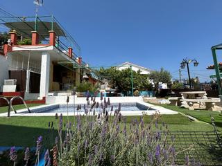Chalet in Piera. Urbanización can canals