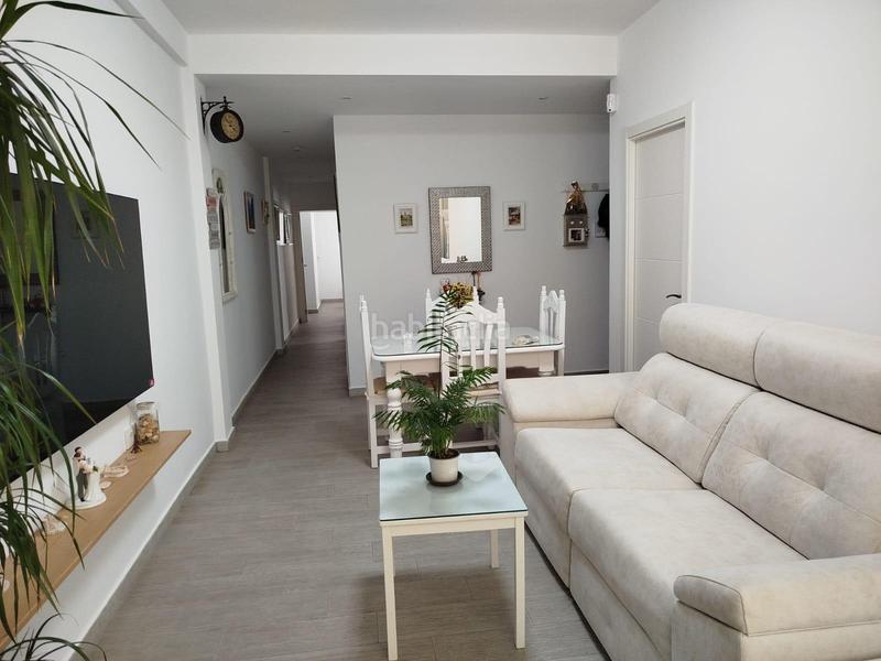 Foto f8efb1d5-9b4f-4189-9c62-f5f0baaf9569. Casa aparellada a Santiago - Coronación Jerez de la Frontera