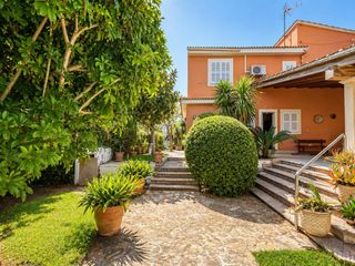 Casa aparellada a Can Picafort. En la urbanización de son bauló
