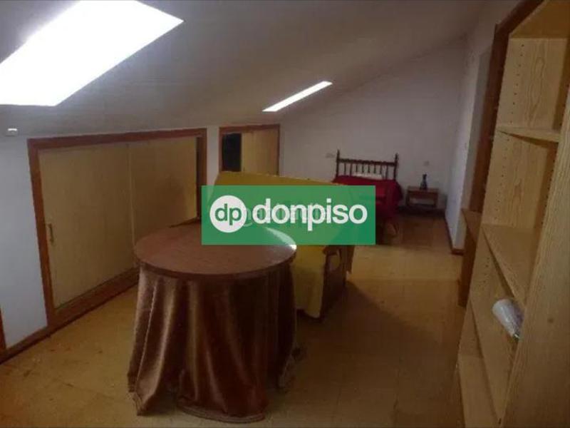 Foto 22220436-e1f7-4883-a173-545f8654418b. Duplex con riscaldamento parcheggio in Casco Antiguo Cáceres