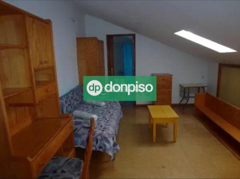 Foto 7262dd25-c8d4-4f91-8d95-e77ca718f180. Duplex con riscaldamento parcheggio in Casco Antiguo Cáceres