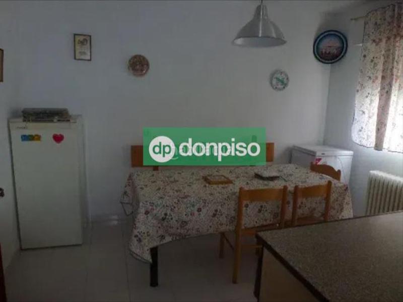 Foto 74ca11c0-b8ed-4eef-8876-49d37b13186d. Duplex con riscaldamento parcheggio in Casco Antiguo Cáceres