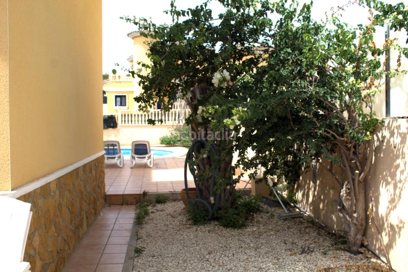 Foto 28b7536b-a0d8-4434-bc02-86bd0b34ae33. Chalet avec piscine dans Los Almendros Orihuela