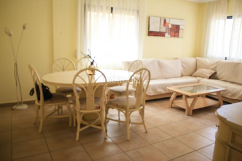 Foto 368d4c45-a5ed-4909-8f38-18b1c0cf86eb. Chalet avec piscine dans Los Almendros Orihuela