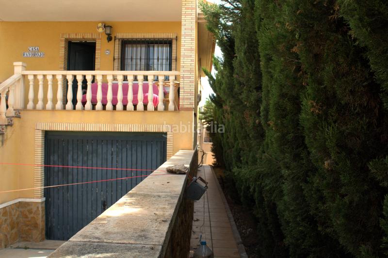 Foto 5417371a-5f75-4dc6-8aba-6da793849587. Chalet avec piscine dans Los Almendros Orihuela