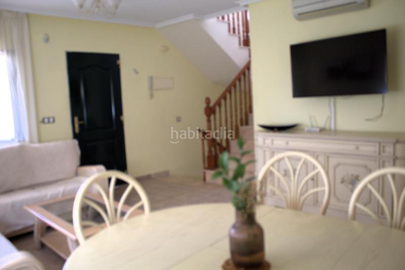 Foto 621cc603-49b5-4df3-84c6-8f85230d9aba. Chalet avec piscine dans Los Almendros Orihuela