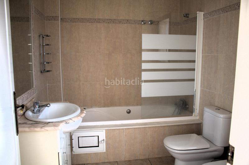 Foto 92c16c4f-bffa-47e6-a9f0-38c4c3d02e57. Chalet avec piscine dans Los Almendros Orihuela