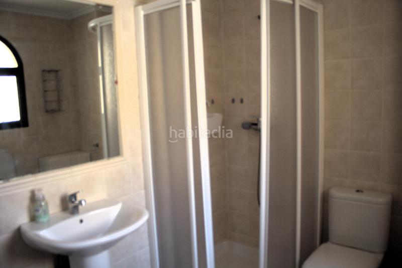 Foto bd6ac989-dac8-4099-88c6-19bff52391c9. Chalet avec piscine dans Los Almendros Orihuela