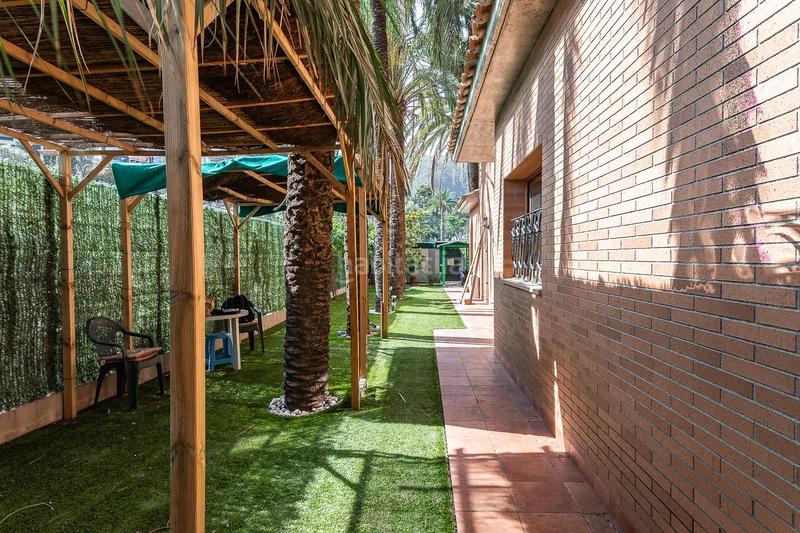 Foto 3c06c143-2041-406e-9eb1-8bb969377b80. Chalet urbanización Bellamar, muy próxima a la playa en Castelldefels