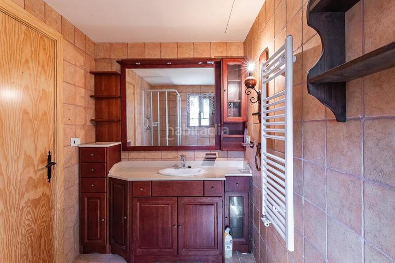 Foto a316fba5-2e11-452e-9dad-becfe750b9ec. Chalet urbanización Bellamar, muy próxima a la playa en Castelldefels