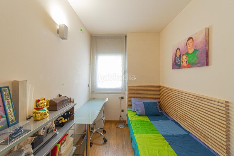Foto 8cb910d3-2210-49cc-94a1-3ba9bcf6fdeb. Piso próximo al puerto olímpico y a playa nova icaria en Barcelona