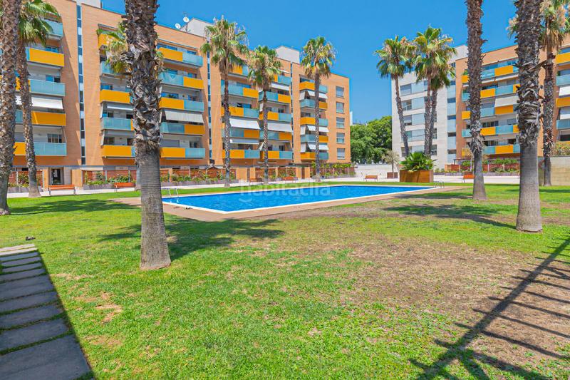 Foto 9cef0d7a-39ed-4fea-b02c-6f18baf3ca1d. Piso próximo al puerto olímpico y a playa nova icaria en Barcelona