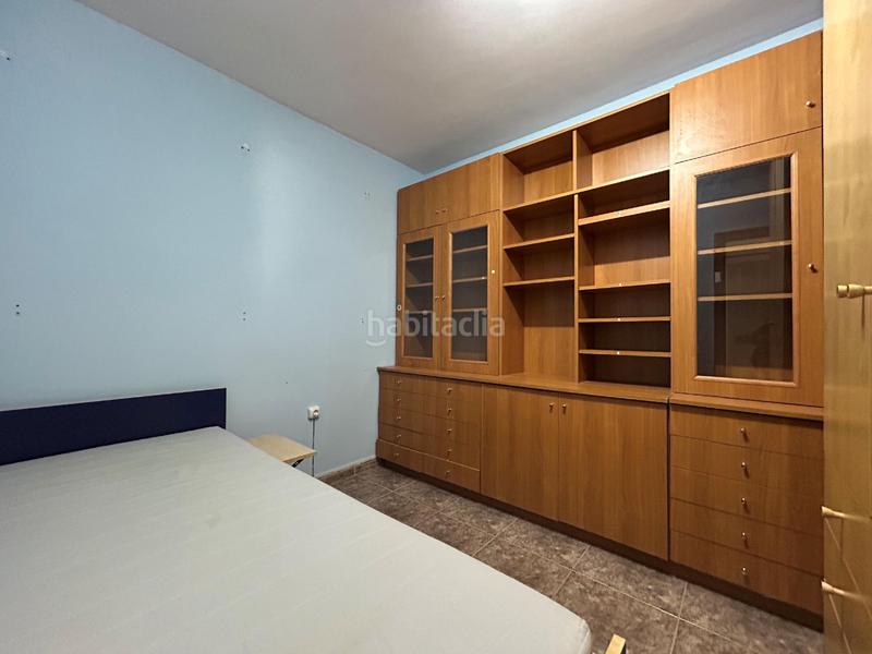 Foto b9a821cc-4044-4358-8ec2-32a4073f0bbe. Piso junto a escuela pública en Hostalets de Pierola (Els)