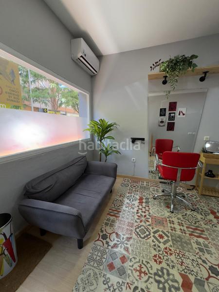 Foto 3dcd706a-bd4c-4cb6-a51f-53250cd65b61. Alquiler local comercial junto al edificio europa en Cáceres