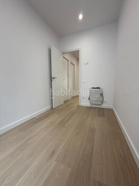Foto 1db7edb1-6f9f-4690-afc5-bd98acd3da27. Piso rocafort av. josep tarradellas en La Nova Esquerra de l´Eixample Barcelona