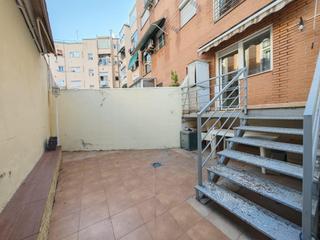 Planta baja en Canillejas. Zona canillejas cercano a la calle alcala
