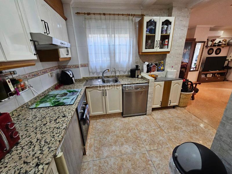 Foto a095843a-320f-4330-8845-4694e2e4c3e7. Duplex avec chauffage parking dans Centro Elda