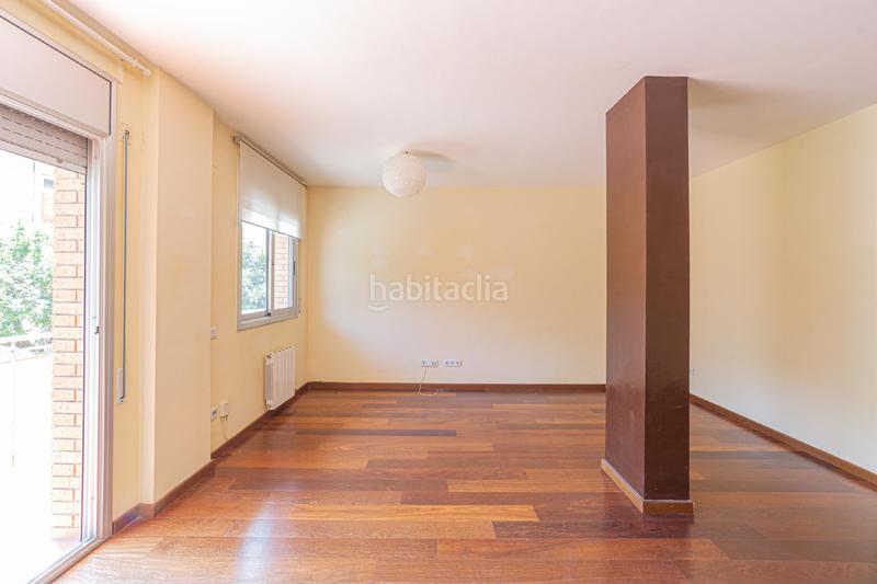 Foto f765e1cc-6389-49e3-989b-513f7b515d4f. Piso torrent del remeiparc gell en El Coll Barcelona