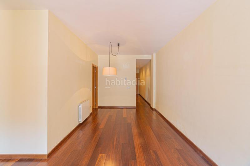 Foto f9461b3d-c07a-404b-8851-b8023f8a339e. Piso torrent del remeiparc gell en El Coll Barcelona