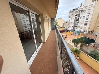 Apartament a Centre. Centro junto estación autobuses