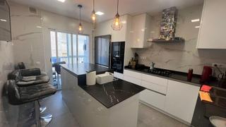 Apartament a Rocafonda. Frente a campo de futbol municipal de rocafonda