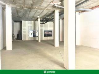 Lloguer Local Comercial a Almendralejo. Ubicación perfecta para tu negocio.
