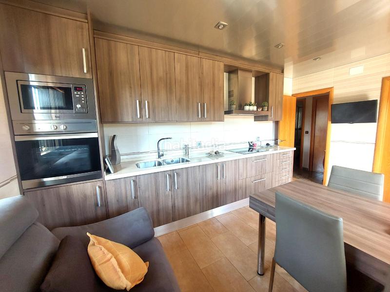 Foto 1ca12404-0179-4a5b-8dd0-6663ec739fe8. Chalet urb. can villalba. en Abrera