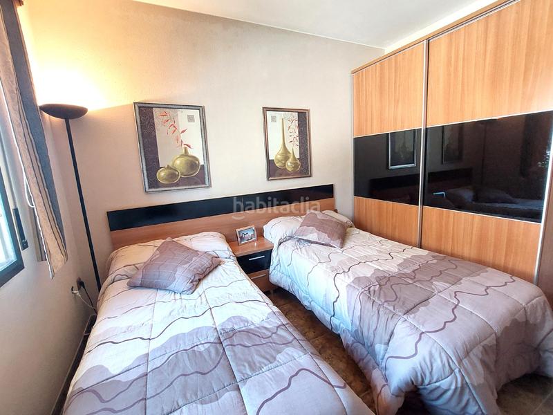Foto ef422db2-71b9-4df4-babd-69f449c3ba92. Chalet urb. can villalba. en Abrera