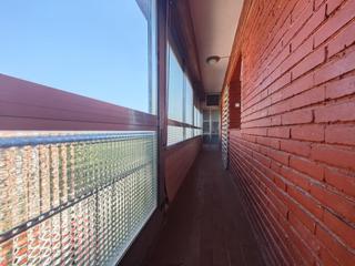 Piso en Canillejas. Zona canillejas a pocos metros de la parada de metro.