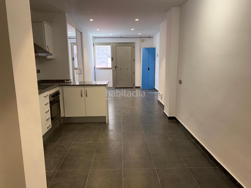 Foto d0431aae-32eb-4445-8981-3bdeb00b9f0b. Pis a El Pedró Cornellà de Llobregat