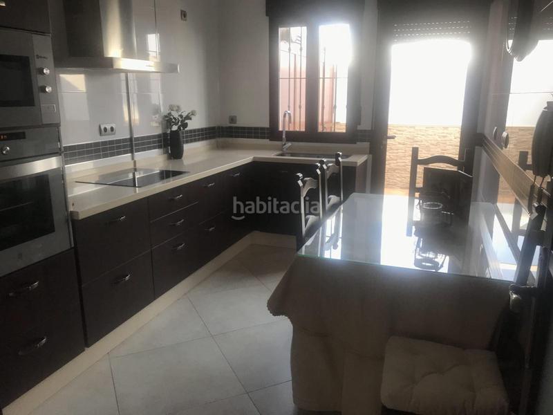 Foto 51f99842-e6bb-4afa-8044-139e53a6383c. Casa bifamiliare con parcheggio in Lepe