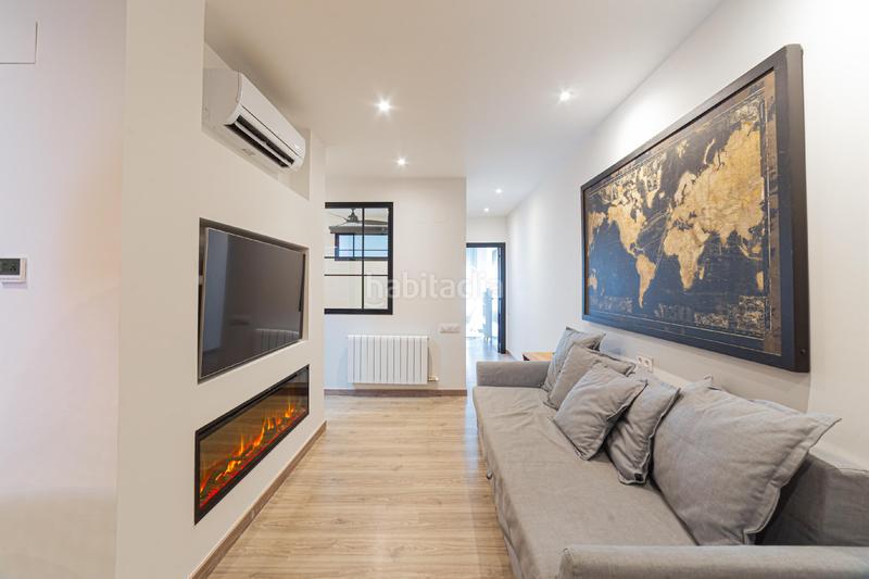 Foto 767d8631-3433-43a7-9a59-7c60bb87c248. Piso amistat rambla del Poblenou en Poblenou Barcelona