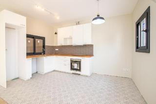 Location Appartement à Concòrdia. Junto a avda.concordia y a 5m de el corte ingles