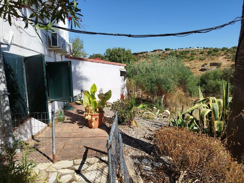 Foto 7552bd2f-aa1a-4d32-9d3f-65367d3ddd64. Chalet in Castillo de las Guardas (El)