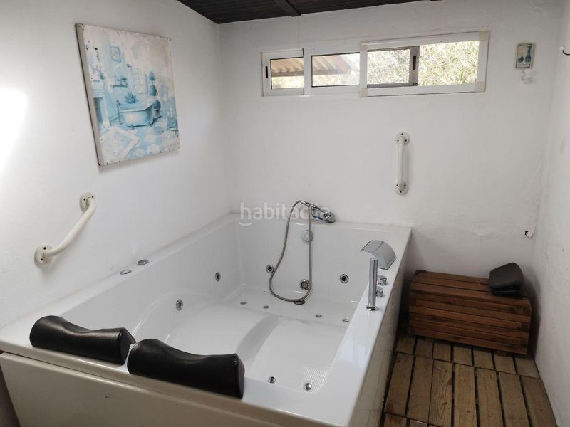 Foto f1392984-ad61-4488-b135-47a001014c3a. Chalet in Castillo de las Guardas (El)