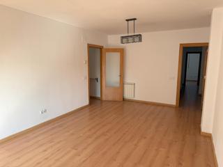 Lloguer Apartament a El Tancat-Mas d´en Gual. Junto a los mossos de escuadra.