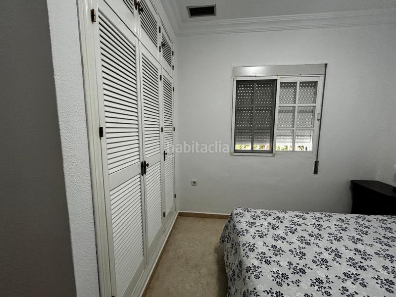 Foto 04285c55-9f74-4585-98bb-306db29aeee5. Chalet mit parking in Los Gallos Chiclana de la Frontera