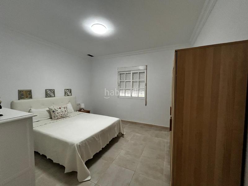 Foto 143adb14-2dce-4e78-8da4-eb17a2cb2517. Chalet mit parking in Los Gallos Chiclana de la Frontera