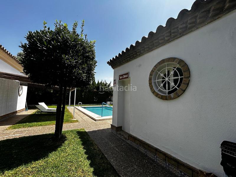Foto 2c207e93-baa9-4d51-aa79-b8add3955e9f. Chalet mit parking in Los Gallos Chiclana de la Frontera