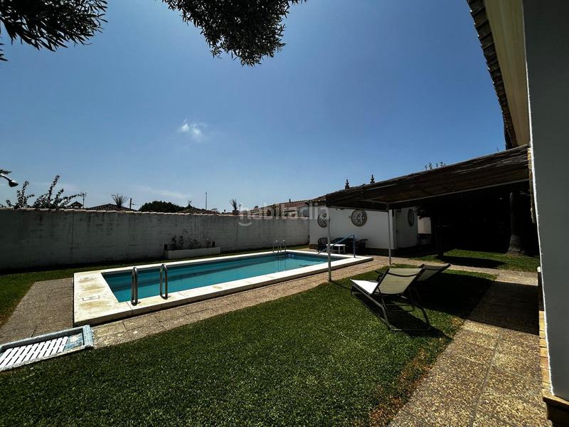 Foto 374f9f4e-27b9-4b99-9f3a-09594513ea4f. Chalet mit parking in Los Gallos Chiclana de la Frontera