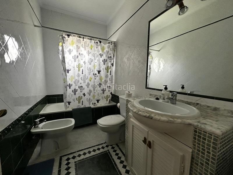 Foto 597c6fc5-6418-4d0c-84be-60b2f0f05ffd. Chalet mit parking in Los Gallos Chiclana de la Frontera