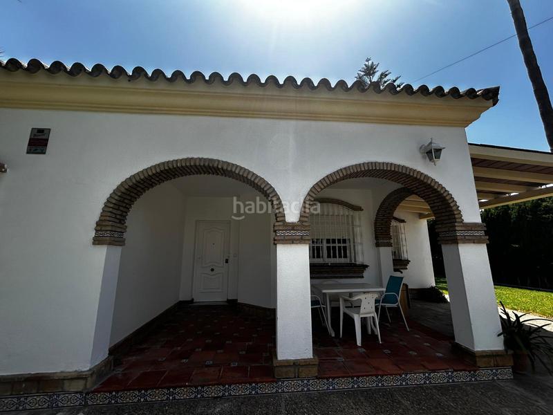 Foto 82d64605-6c6e-4bd3-a56a-049233f66ba8. Chalet mit parking in Los Gallos Chiclana de la Frontera