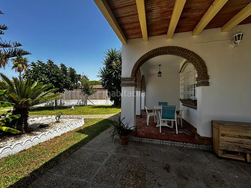 Foto a7db14bd-88b2-4716-a044-d7e5b7dd2716. Chalet mit parking in Los Gallos Chiclana de la Frontera