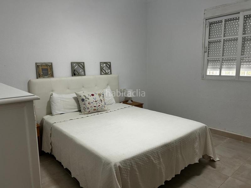Foto b1827fab-a385-489a-8cdd-9f02ec560bd5. Chalet mit parking in Los Gallos Chiclana de la Frontera