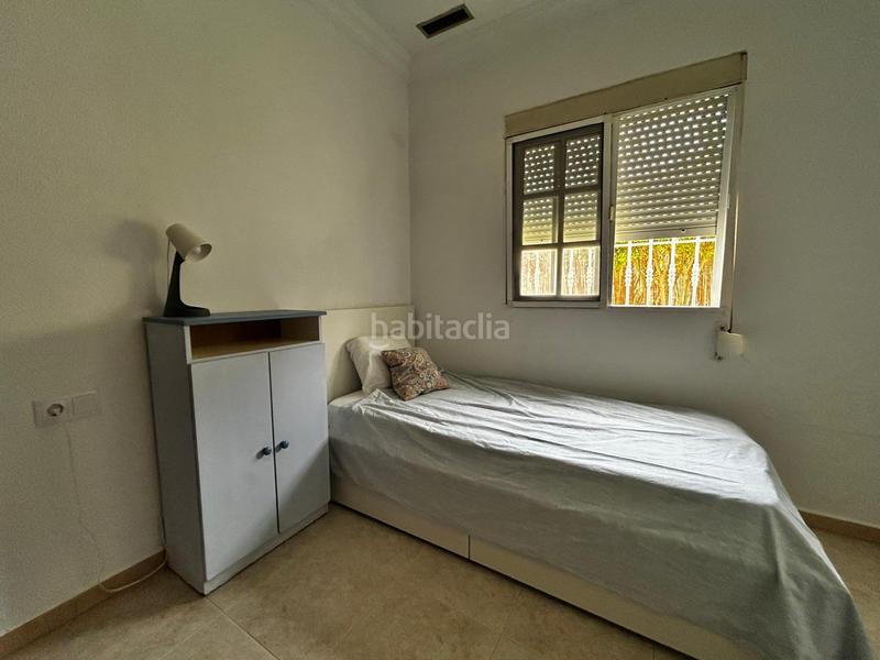 Foto e13dc599-4af6-4ed6-8864-82da6a4ed7c6. Chalet mit parking in Los Gallos Chiclana de la Frontera