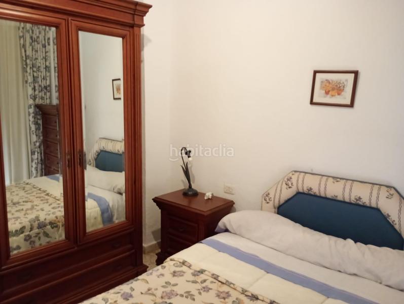 Foto 0932d228-2eac-4cb5-b819-8fbb29bc4c54. Casa aparellada a Motril ciudad Motril