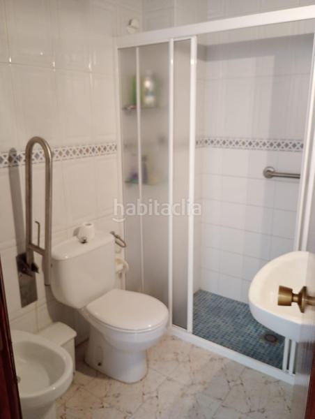 Foto bde3e356-9027-4405-b812-24a65b8647de. Casa aparellada a Motril ciudad Motril